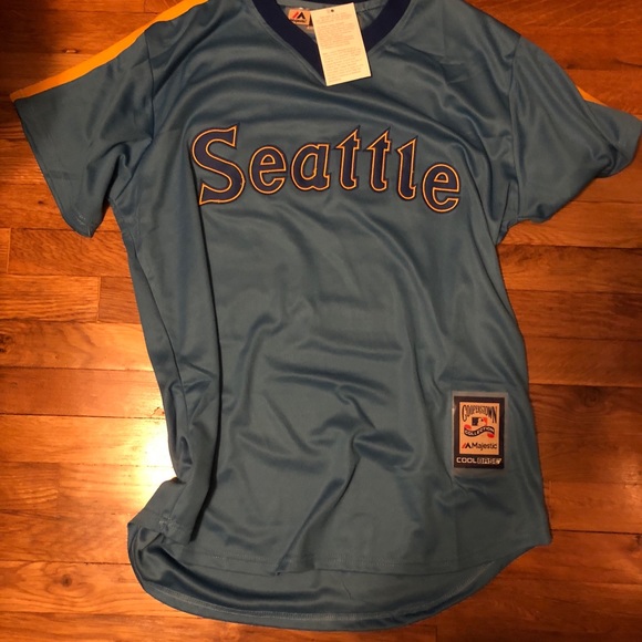 mariners jersey numbers